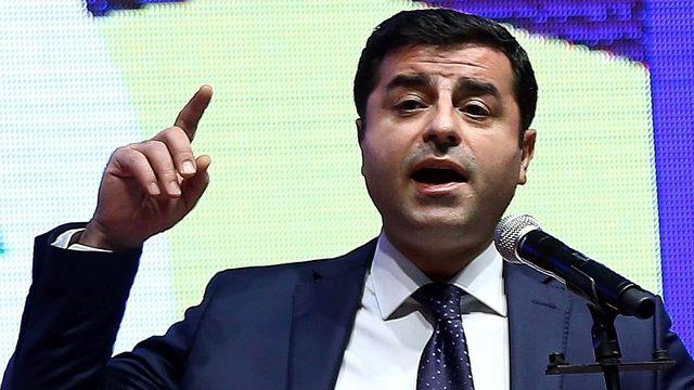 HDP Eş Genel Başkanı Selahattin Demirtaş, AKP'nin dokunulmazlıklar teklifine 