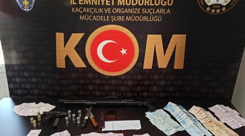 Muğla ve İzmir&rsquo;de faiz &ccedil;etesine operasyon