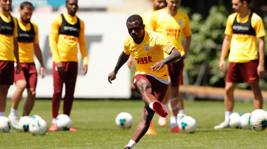 Galatasaray orta, şut ve bitiricilik çalıştı