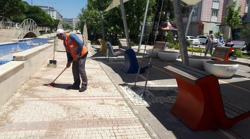 Parklarda &ccedil;alışmalar hızlandı