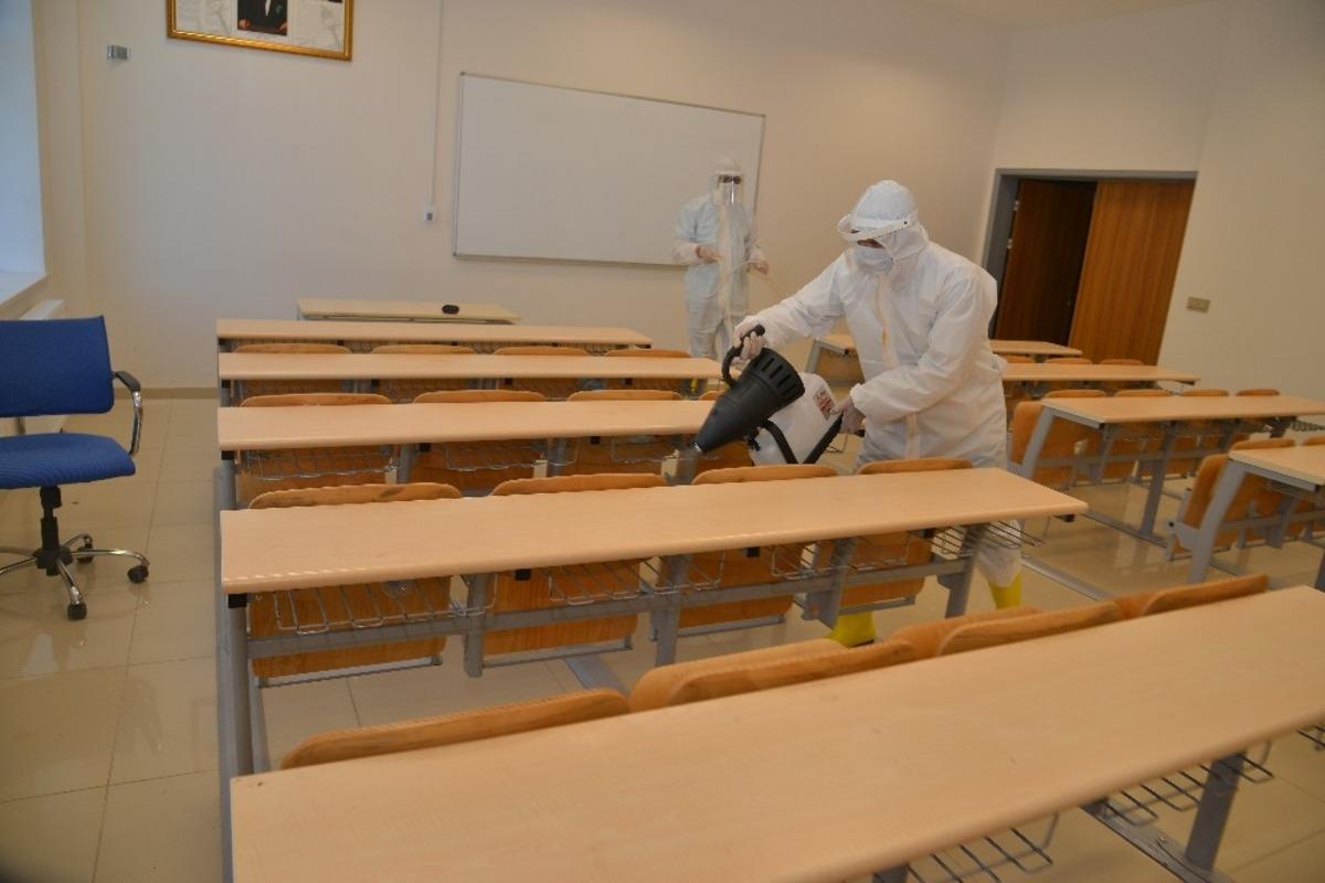 Rekt&ouml;r Karakaya, &ldquo;Yarın eğitime başlayacak gibi hazır olmalıyız&rdquo;