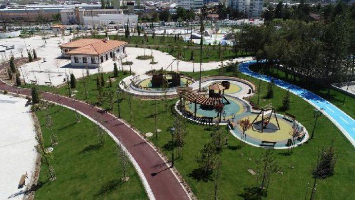 Sivas'ta anadolu'nun en büyük millet bahçesi açıldı G2