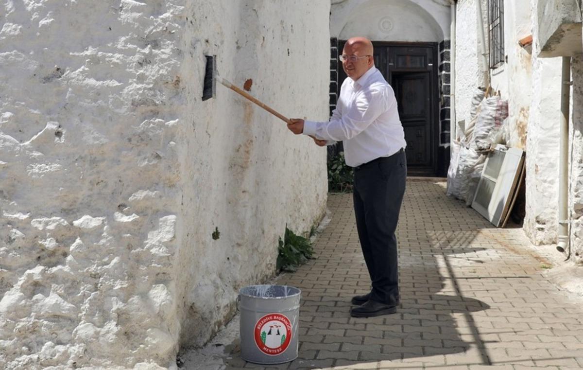 Menteşe Belediyesi 20 ton kire&ccedil; dağıttı