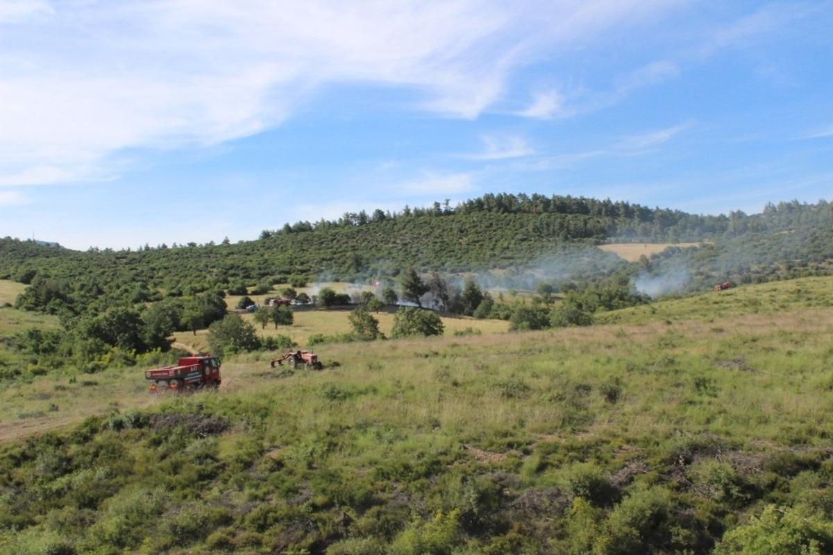Bayrami&ccedil;&rsquo;te tarla yangını