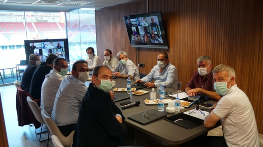 Trabzonspor y&ouml;netimi toplandı