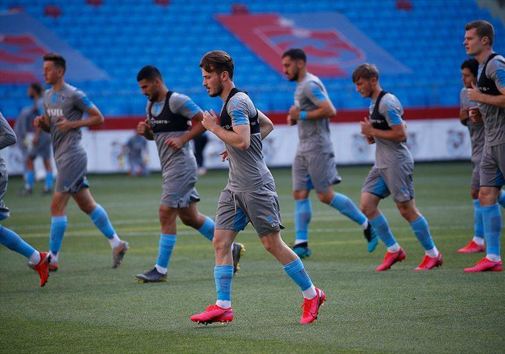 Trabzonspor, Göztepe maçının hazırlıklarını sürdürüyor G4
