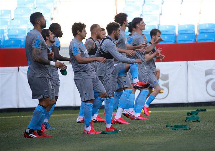 Trabzonspor, Göztepe maçının hazırlıklarını sürdürüyor G5