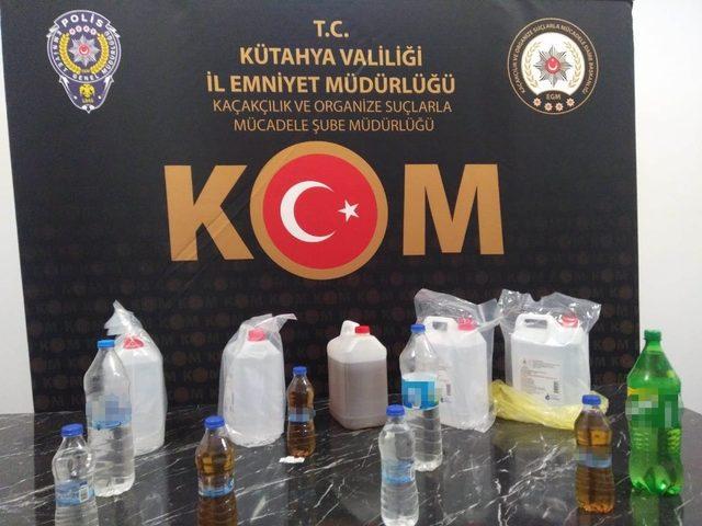 Kütahya’da 20 litre etil alkol ve 10 litre sahte içki ele geçirildi