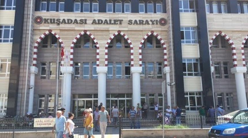 Kuşadası’nda aranan 2 kişi polis tarafından yakalandı