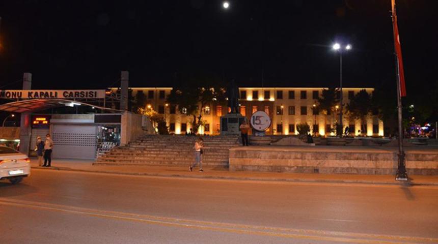 Spor camiasından Malatya'daki deprem i&ccedil;in ge&ccedil;miş olsun mesajları