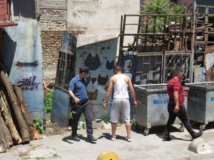 Kadıköy'de simit fırınında dehşet... Çalışanı defalarca bıçakladı G4