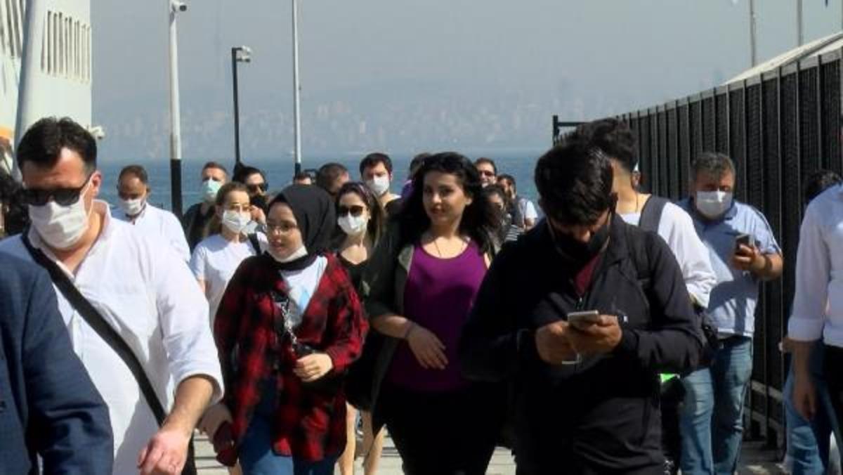 Karantina sonrası ilk hafta sonunda Adalar'a akın ettiler