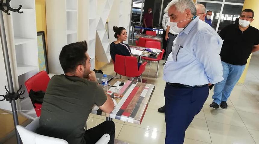 Milletvekili D&uuml;lger Gen&ccedil;lik Merkezinde incelemelerde bulundu