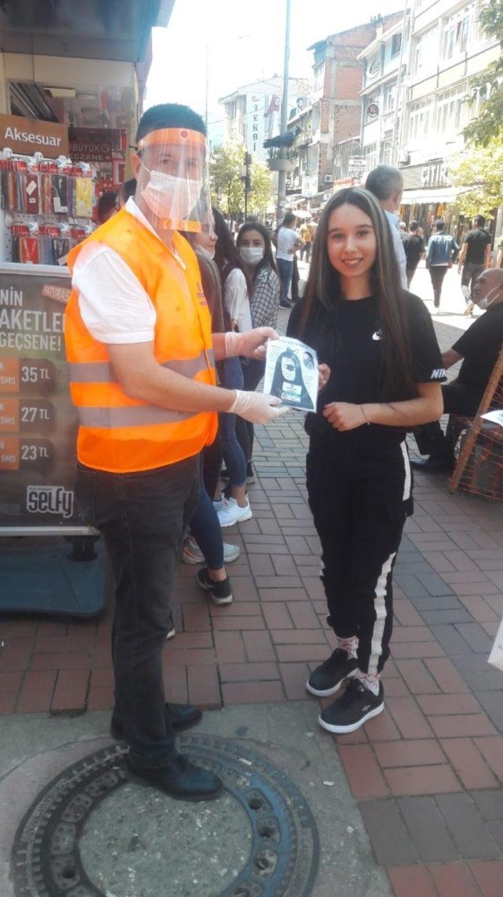 800 adet maske dağıttılar G4