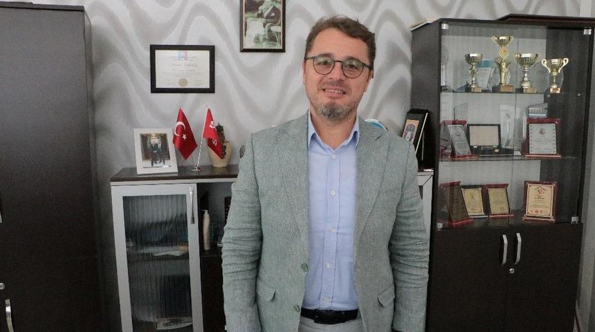 D&uuml;ğ&uuml;n saloncularından uyarı: &ldquo;Vatandaşlar d&uuml;ğ&uuml;n salonları a&ccedil;ılmazsa &rsquo;Evlerimizin &ouml;n&uuml;nde d&uuml;ğ&uuml;n&uuml;m&uuml;z&uuml; yaparız&rsquo; diyorlar&rdquo;