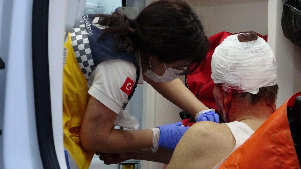 Bursa'da sokak ortasında silahlı kavga: 2'si ağır 6 yaralı