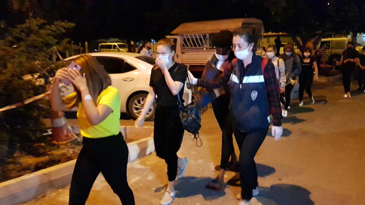 Hatay'da masaj salonlarına denetim! Yabancı uyruklu 19 mas&ouml;ze 82 bin TL ceza