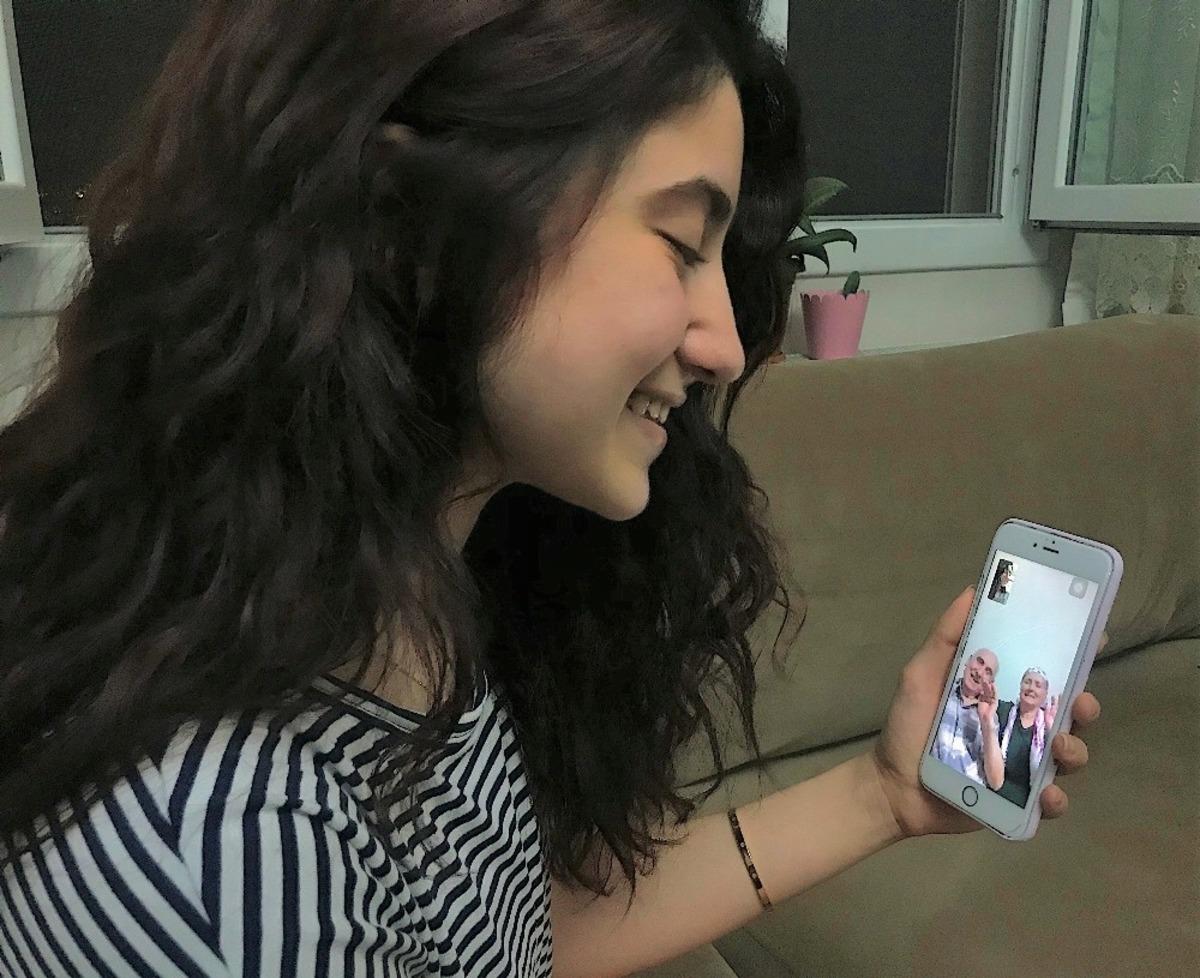 Yaşlılara &lsquo;Sıkılma Ben Varım&rsquo; dediler