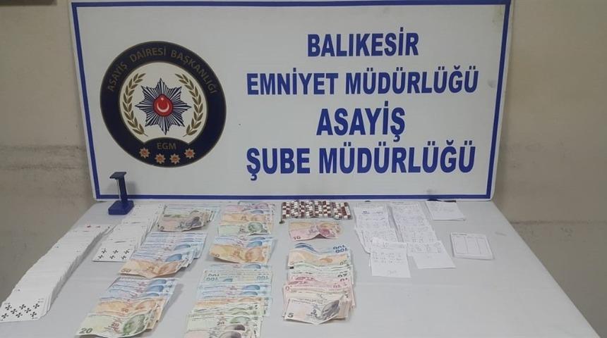 Kumar oynayan 9 kişi yakalandı