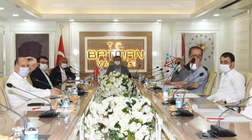 Batman&rsquo;da sağlık alanındaki yatırım ve &ccedil;alışmalar masaya yatırıldı