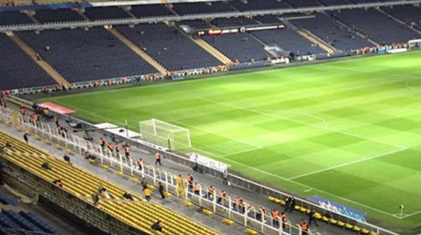 Fenerbahçe Kadıköy'de sahaya çıkıyor