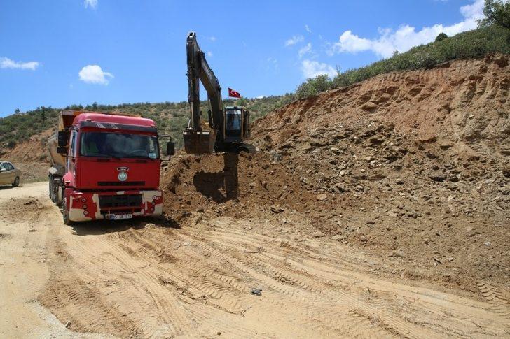 Demirci’de yılların sorunları büyükşehirle çözüme kavuşuyor G2