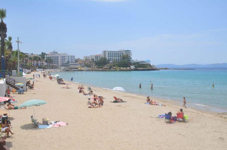 Sıcak hava Kuşadası plajlarını doldurdu G3