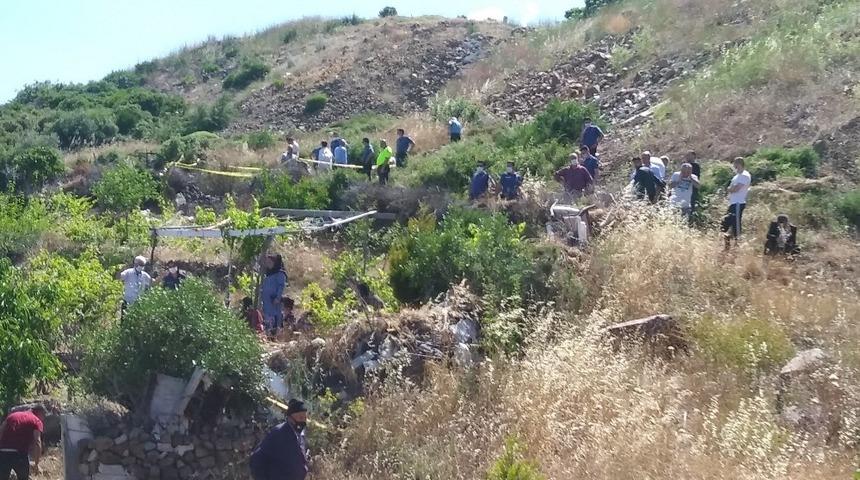 Bah&ccedil;esindeki otları yakmak isterken canından oldu