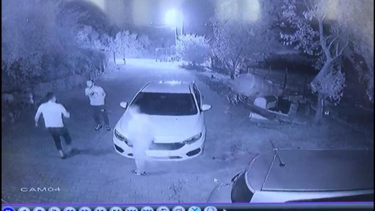 İzmit'te kanlı hesaplaşma! Dehşet anları g&uuml;venlik kamerasına yansıdı