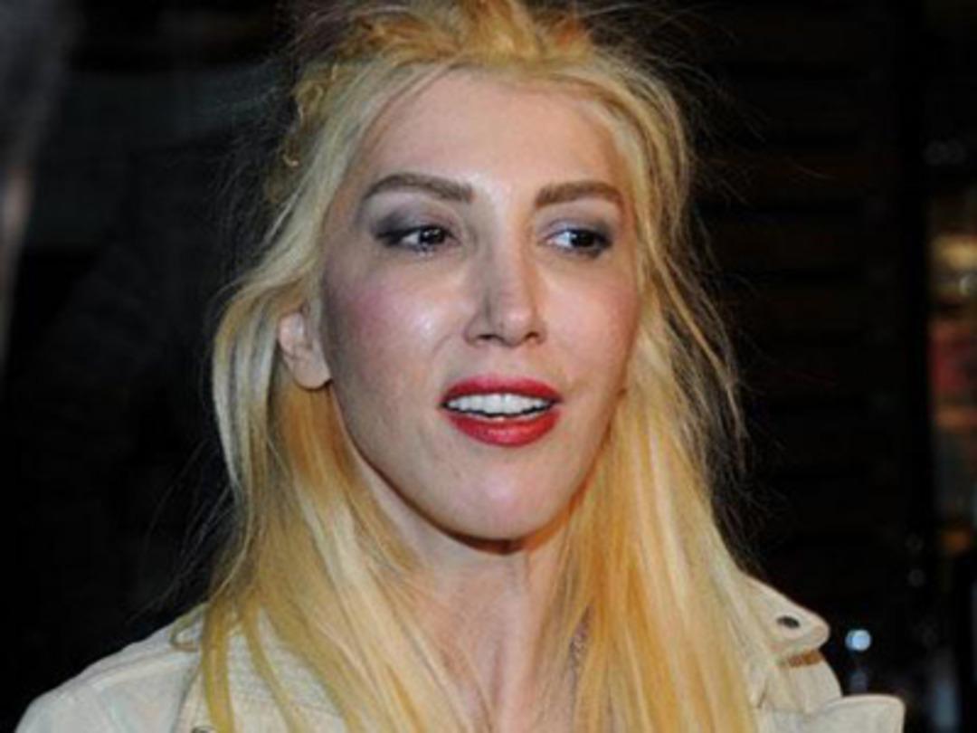 Hande Yener'e hamam şoku!