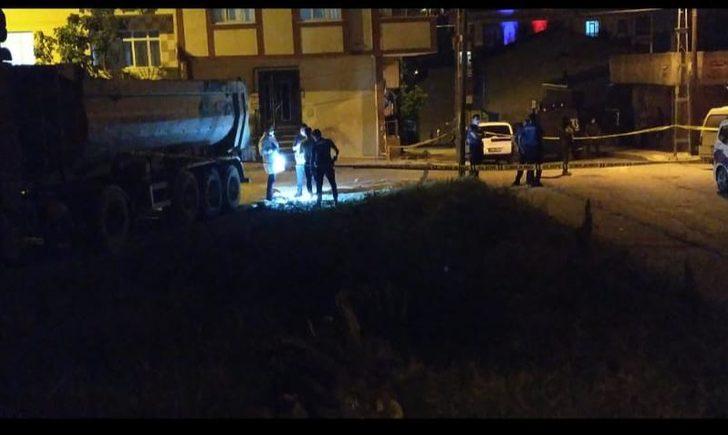 İki kardeşin tartışması kanlı bitti! Biri bıçaklandı diğeri vuruldu G3