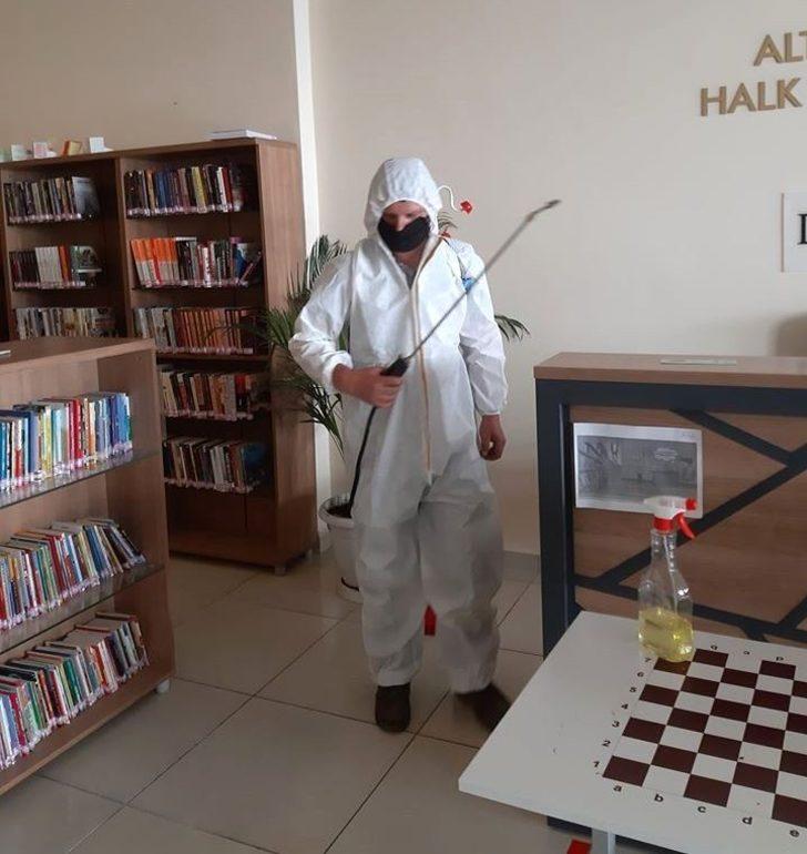 Halk Kütüphanesi ilaçlandı G3