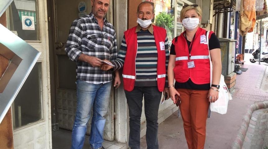 Kızılay yardımlara devam ediyor