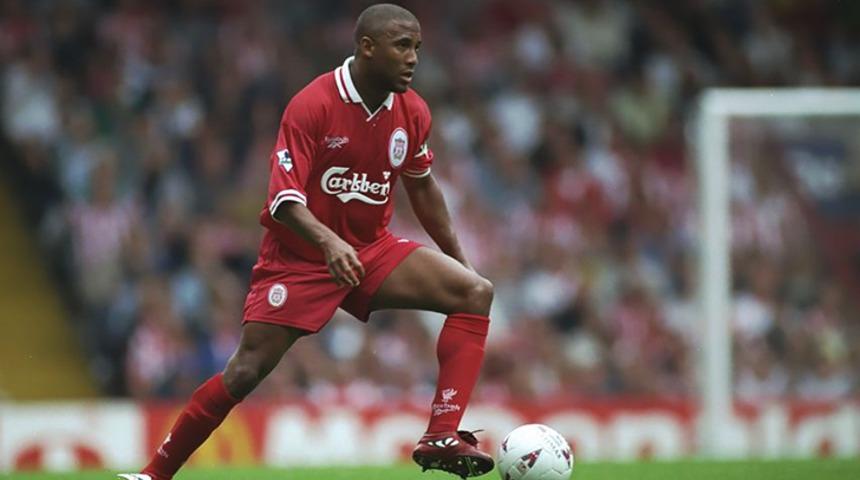 Liverpool'un efsane futbolcusu Barnes, Trump'a tepki g&ouml;stereyim derken cinsel i&ccedil;erikli film paylaştı