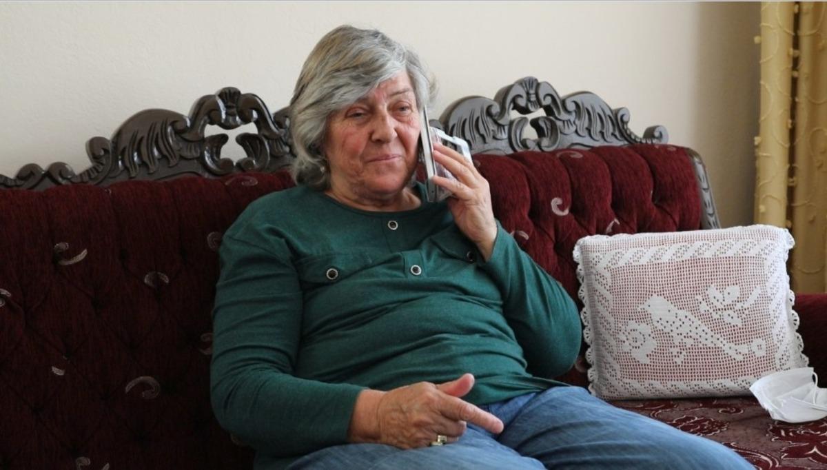 65 yaş ve &uuml;st&uuml; vatandaşları arayıp h&acirc;l hatır soruyorlar