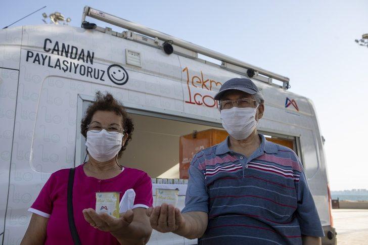 65 yaş ve üzeri vatandaşlar limonatayla serinledi G4