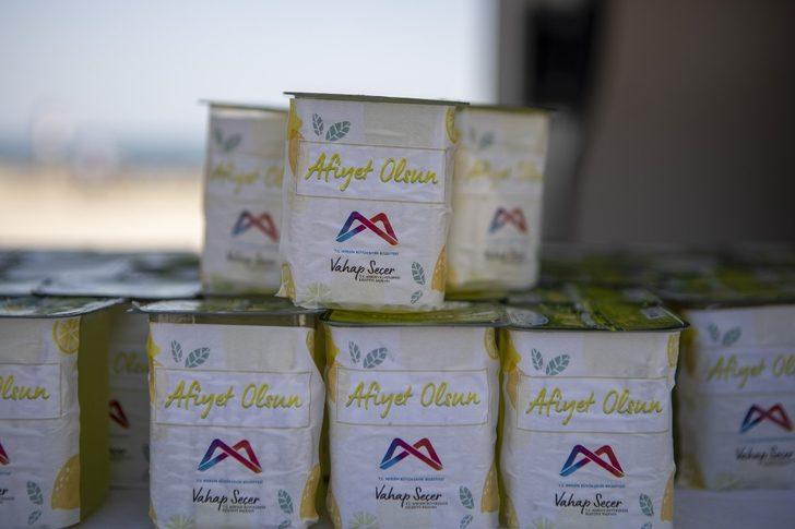 65 yaş ve üzeri vatandaşlar limonatayla serinledi G5