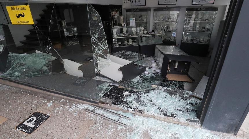 Yağma olayları Avrupa'ya sıçradı! 