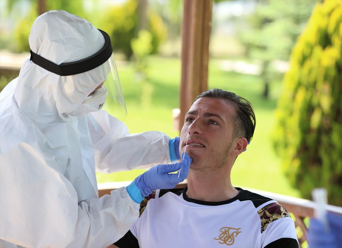 Sivasspor'a 4. kez Kovid-19 testi yapıldı