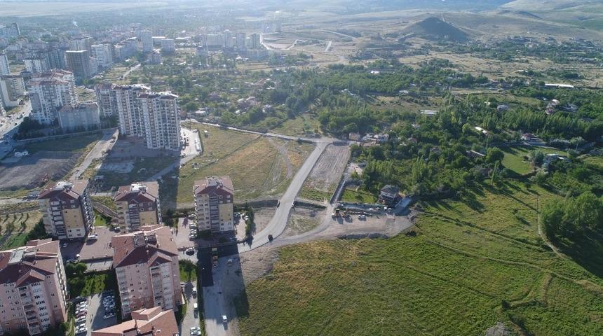 Niğde Belediyesi&rsquo;nden hastaneye alternatif Yol