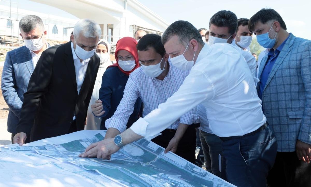 Başkan B&uuml;y&uuml;kakın, her an sahada ve denetimde