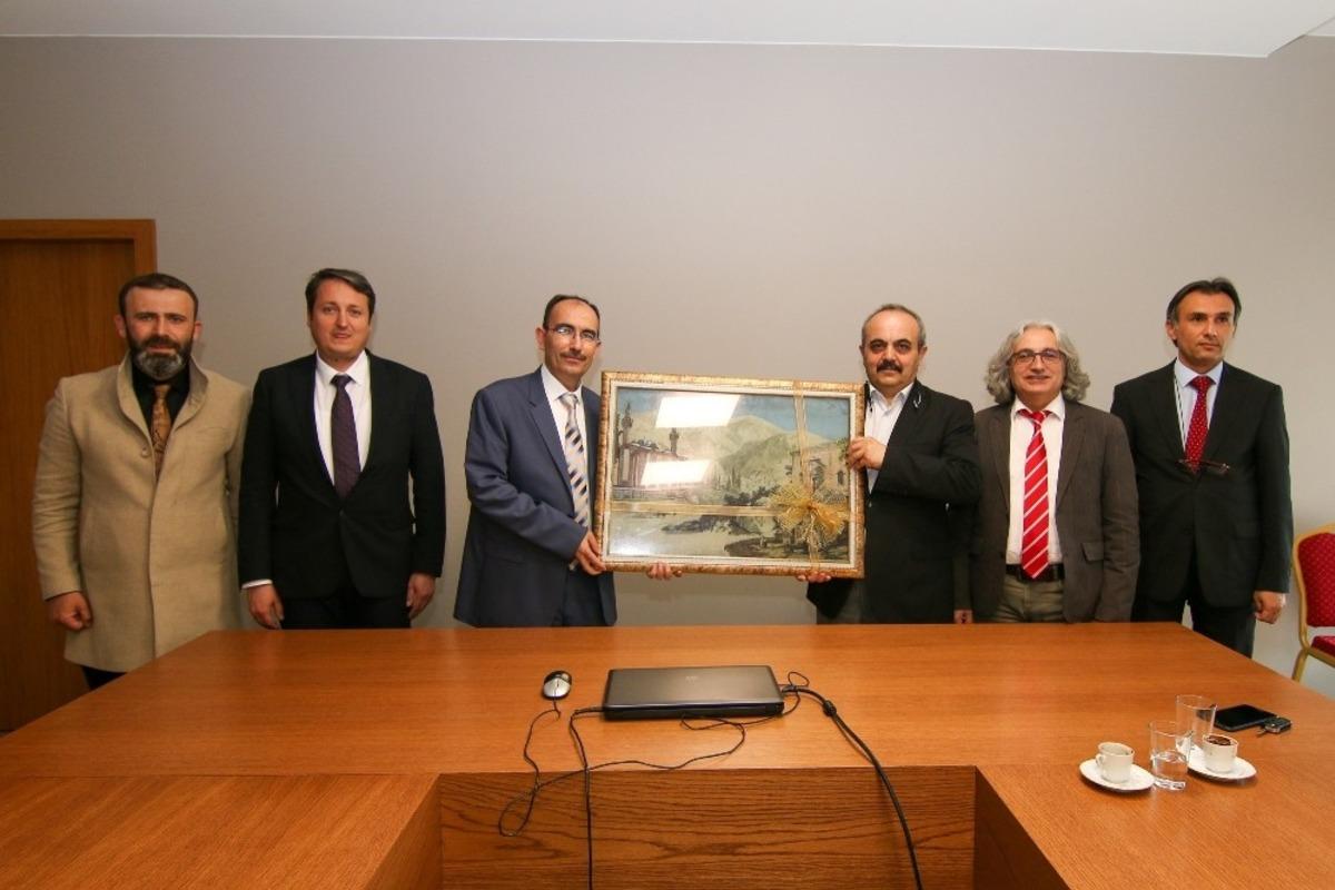 BŞE&Uuml; Rekt&ouml;r&uuml; Beydemir&rsquo;den, BŞE&Uuml;&rsquo;nin kurucu Rekt&ouml;r &Ouml;zcan&rsquo;a ziyaret