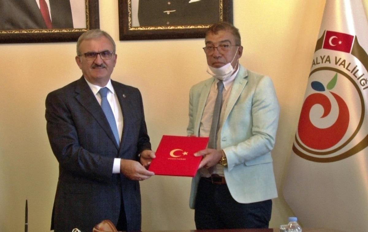 Hayırsever işadamından eğitime &ccedil;evre dostu okul