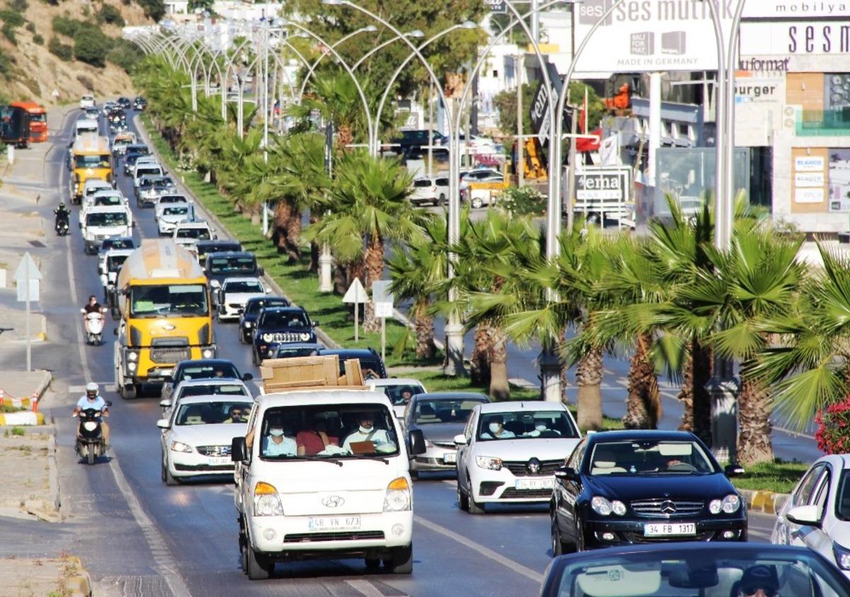Bodrum'a tatilci akını! N&uuml;fus 4 katına &ccedil;ıktı