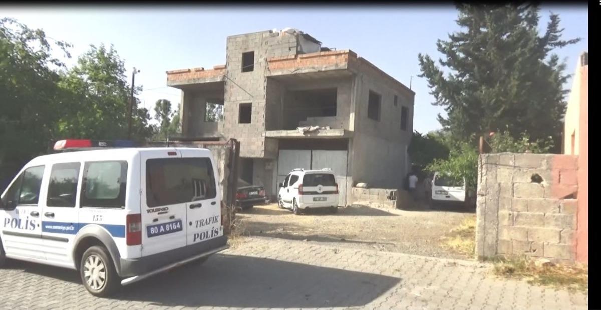 Horoz d&ouml;v&uuml;ş&uuml;ne polis baskını