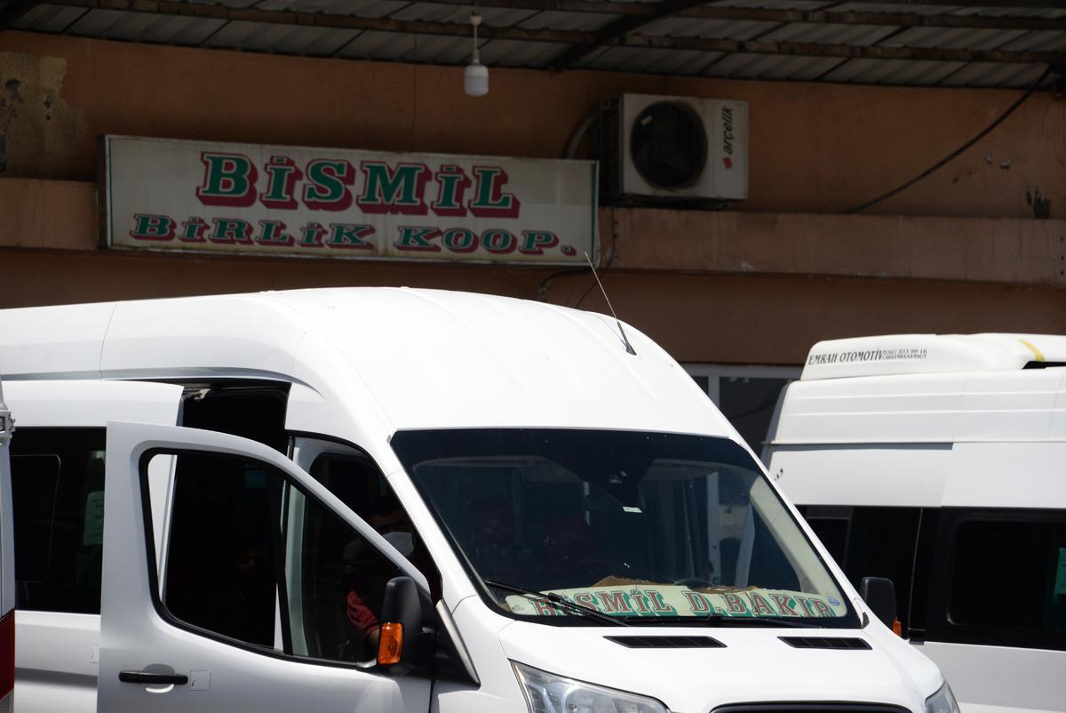 10 minib&uuml;s şof&ouml;r&uuml; koronavir&uuml;se yakalandı; taşıdıkları yolcular aranıyor