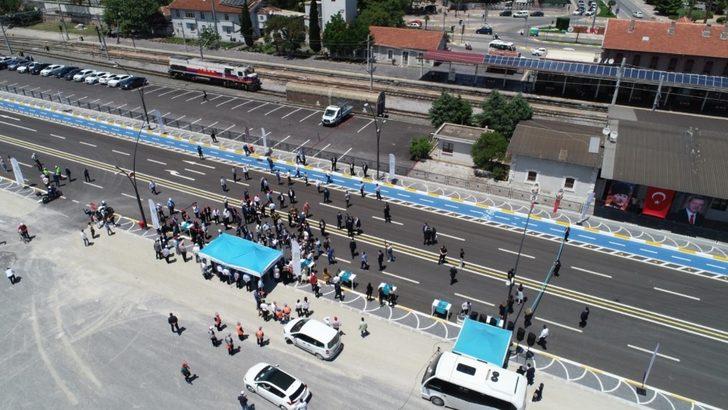 Balıkesir’de trafiği rahatlatacak alternatif yol açıldı G4