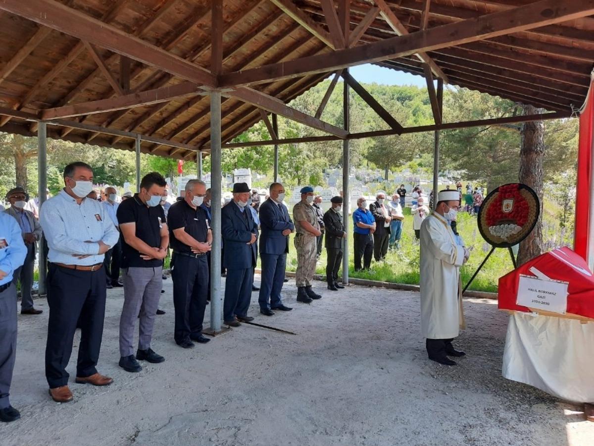 Almanya&rsquo;da hayatını kaybeden Kore gazisi, Tokat&rsquo;ta toprağa verildi
