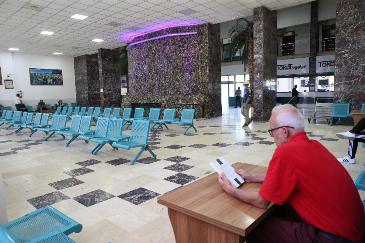 Şehirlerarası otob&uuml;s terminalinde normalleşme s&uuml;reci