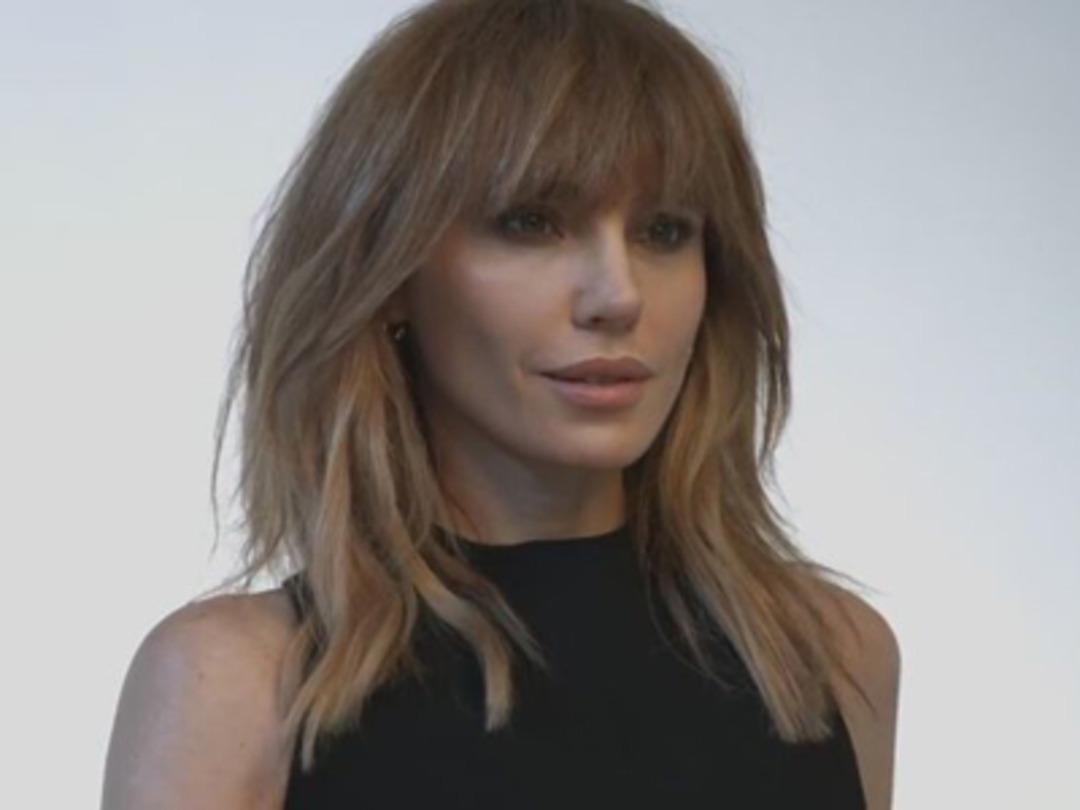 Makyajsız G&uuml;lşen ka&ccedil;acak yer aradı